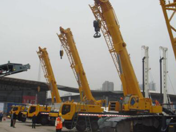 機組起重搬運分為一次搬運和二次搬運兩大類